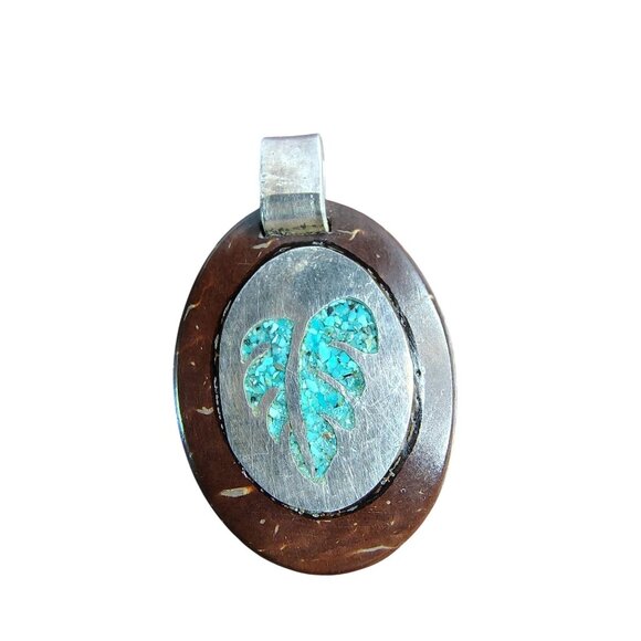 Handmade Coconut Shell Turquoise Chip Silver Pendant, Palm Leaf Design Tropical - Picture 1 of 2